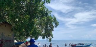 Libur Lebaran, Kapal Polisi XXI-2014 Amankan Objek Wisata Pantai Nangamiro Dompu