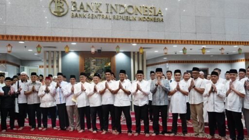 Hangatnya Kebersamaan, Kasdam II/Sriwijaya dan Tokoh Sumsel Pererat Silaturahmi di Pengajian Ramadhan di BI