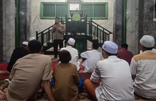 Kapolsek Bekasi Barat di Masjid Al-Falah: Nekat Tawuran? Siap-siap Lebaran di Mapolsek!