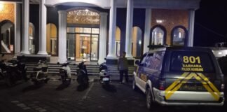 Polsek Ngimbang Gelar Patroli pengamanan Sholat Subuh Guna Cegah 3C Dan Kriminalitas