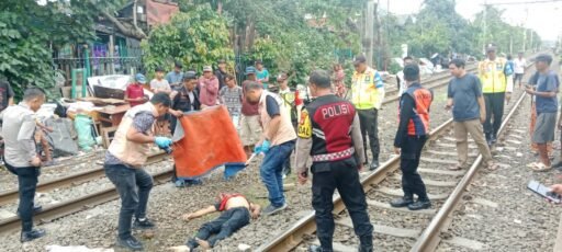 Pria Tewas Diduga Tertabrak Kereta Api di Perlintasan Belakang Pasar Gaplok Senen