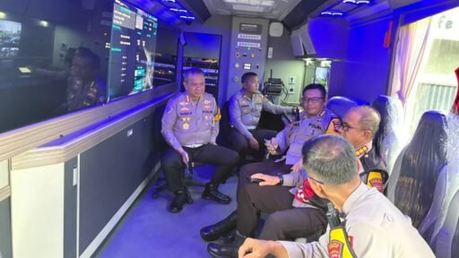Polda Sumsel Turunkan Mobile Command Center ke Betung, Teknologi Drone Kendalikan Arus Mudik Jalintim