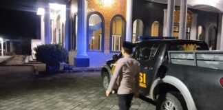 Guna Cegah 3 C Polsek Ngimbang Gelar Patroli pengamanan Saat Sholat Subuh Menjelang Ramadhan