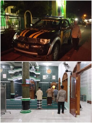 Personil Polsek Ngimbang Gelar Patroli pengamanan Sholat Subuh Guna Cegah Kriminalitas