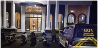 Demi Cegah 4C Dan Hitam – Hitam Polsek Ngimbang Gelar Patroli Blue Light Pada Ramadhan 1447 H