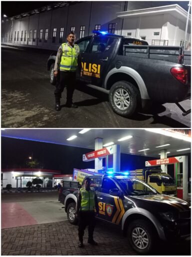 Guna Cegah Kriminalitas Personil Polsek Ngimbang Gelar Patroli Siskamtibmas Di Malam Hari