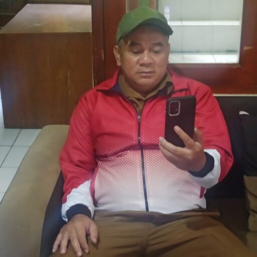 Sutar Kades Lampegan Kecamatan Ibun Sambut Gebyar myBCA Beserta Perangkat Desa Dan Warga