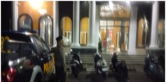 Guna Cegah 3 C Polsek Ngimbang Gelar Patroli pengamanan Saat Sholat Subuh Menjelang Ramadhan