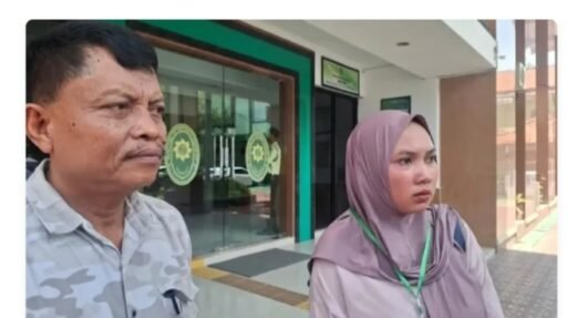 Di Duga Di Tipu Oknum Juru Sita PN Lamongan Warga Desa Centini Lapor Ke Bawas MA