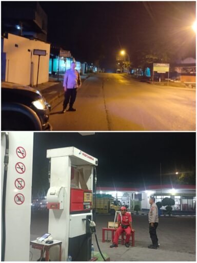 Demi Cegah Kriminal Dan 4C Polsek Ngimbang Rutin Gelar Patroli Blue Light Pada Ramadhan 1447 H