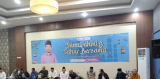 Dalam Mempererat Silaturahmi dan Sinergisitas, Gus Bupati Sahur Bareng Bersama Insan Pers