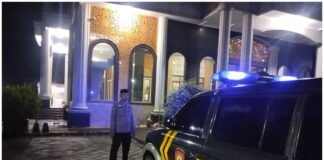 Guna Cegah 3 C Polsek Ngimbang Gelar Patroli pengamanan Saat Sholat Subuh Menjelang Ramadhan