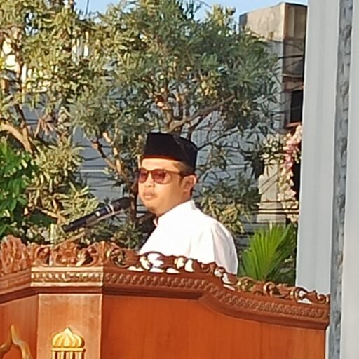 Anjar Lugiyana,S.Ip.M.Ip.Camat Ciparay Beserta Kapolsek, Danramil Melaksanakan Shalat Idul Fitri1447H.di MBC