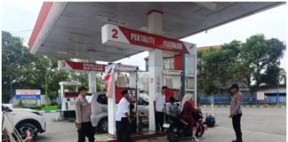 Polsek Ngimbang Gelar Patroli Obvit Guna Cegah Kriminalitas Di Daerah Rawan Di Wilayah Ngimbang