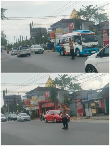 Demi Cegah Kemacetan Arus Balik Lebaran Polsek Ngimbang Gelar Pengaturan Arus Lalin Di Sore Hari