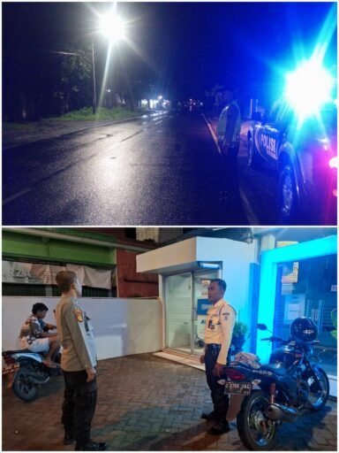 Polsek Ngimbang Gelar Patroli Blue Light Guna Cegah Kriminal Dan 4C Paska Lebaran Idul Fitri 1447 H