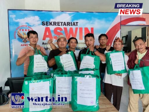 Pererat Silaturahmi, ASWIN Rembang Salurkan Paket Lebaran untuk Pengurus dan Anggota