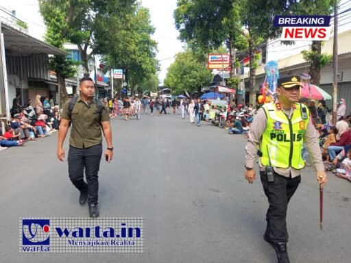 Ribuan Warga Ramaikan Sedekah Laut Tasikagung, Kapolres Rembang Beri Dukungan Penuh