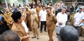 Andra Soni Tinjau Pembangunan Jalan Lingkungan di Cinangka, Pastikan Program PSU Tepat Sasaran