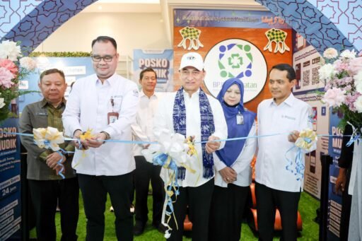 Wagub Banten Achmad Dimyati Tinjau Posko Mudik BPJS Kesehatan di Pelabuhan Merak