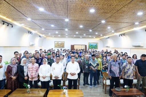Andra Soni Apresiasi Pusbatara, Ajak Warga Banten Peduli Alam dan Budaya
