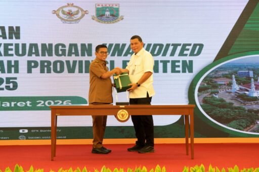 Gubernur Banten Andra Soni Serahkan LKPD 2025 Unaudited ke BPK