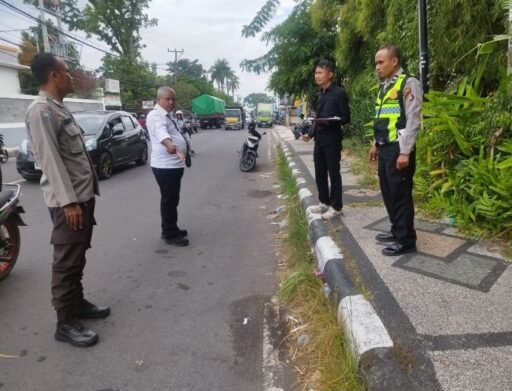 Mengharukan, Sopir Travel Titian Mas Wafat Ditepi Jalan Narmada Saat Jalankan Tugas