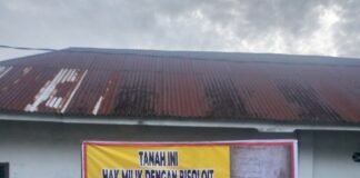 UDUT MANOTAR SITANGGANG PAMERKAN BANNER PROVOKATIF INTIMIDATIF DI WAG EVERLASTING-SAMOSIR