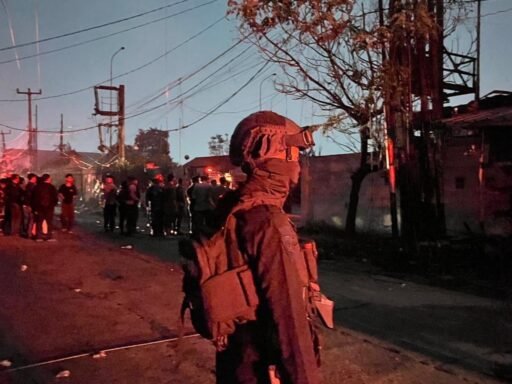 Brimob Metro Jaya Sigap Amankan Kebakaran SPBE di Bekasi, Situasi Cepat Terkendali