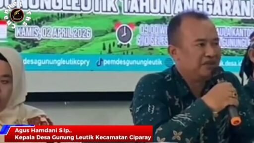 Agus Hamdani, S.Ip. Kades Gunugleutik Dalam Musyawarah Desa Khusus Penetapan KPM BLT DD
