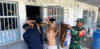 RUTAN KELAS I PALEMBANG LAKSANAKAN RAZIA SERENTAK, CIPTAKAN KONDISI AMAN DAN KONDUSIF