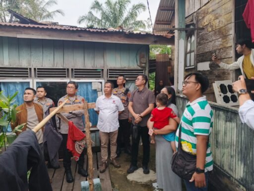 Karo SDM Polda Sumsel Tinjau Lokasi Bedah Rumah dalam Rangka Hari Bhayangkara ke-80