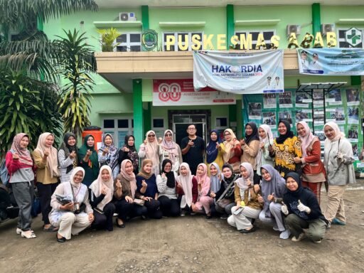 Puskesmas Abab Gelar Jumat Barokah: Senam Jasmani dan Aksi Bersih oleh Staf