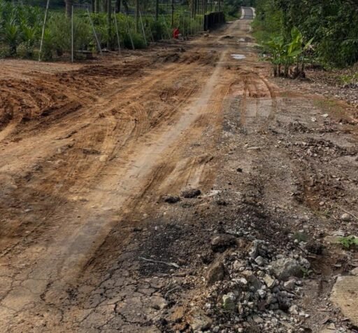 Viral! Galian C Ilegal di Medan Sinembah Rusak Jalan dan Picu Kemarahan Publik