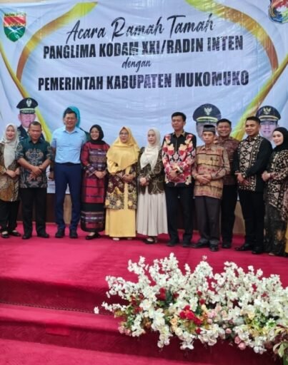 *Pangdam XXI/Radin Inten Kunjungi Mukomuko, Kokohkan Sinergi untuk Kemajuan Bersama*