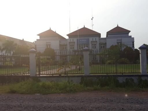 *Oknum Pegawai Dishub OKI Hubungi Jurnalis Tengah Malam; Praktisi Hukum Soroti Pelanggaran Etika*