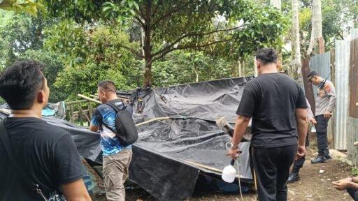 Polsek Pancur Batu Gerebek Sarang Narkoba, Dua Pengguna Sabu Ditangkap dan Barak Dibakar