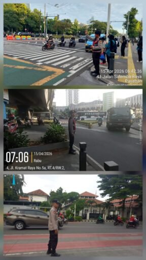 Polisi Atur Lalu Lintas Pagi di Sejumlah Titik Senen, Arus Ramai Lancar