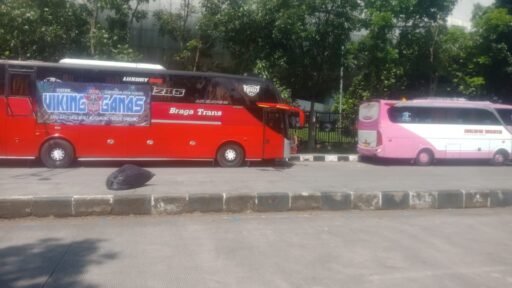 Tiket Terbatas, Ratusan Bobotoh Viking Ganas Gigit Jari Gagal Tur ke GBLA.