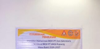 Sadis Mahasiswa IAKN Kupang Melawan Penonaktifan Dosen Belum Cukup Keadilan Harus Tuntas!