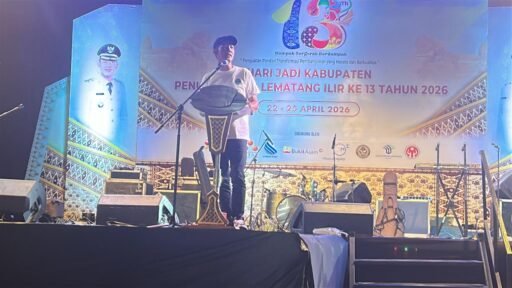 Meriah dan Kondusif, Ribuan Warga PALI Padati Lapangan Gelora November pada Penutupan HUT ke-13