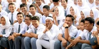 KDM Gandeng Industri, SMK di Jabar Wajibkan Magang Sejak Tahun Kedua
