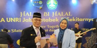*Sri Indarti Hadiri Halal Bi Halal IKA UNRI di Tangerang, Terima Kalender PPWI Go To UN 2026*