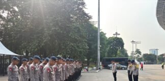 Kapolsek Kemayoran Pimpin Apel Mandiri Pengamanan Laga Persija vs Persis, Polri Siaga Demi Suporter Nyaman