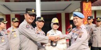 Haru dan Penuh Penghormatan, Polres Muara Enim Lepas Kompol Alatas Memasuki Masa Purnabakti