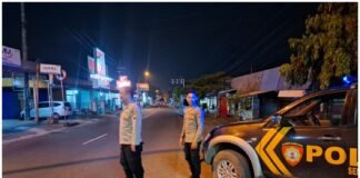 Pastikan Wilayah Ngimbang Tetap Kondusif Polsek Ngimbang Gelar Patroli Blue Light Di Malam Hari