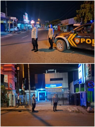 Pastikan Wilayah Ngimbang Tetap Kondusif Polsek Ngimbang Gelar Patroli Blue Light Di Malam Hari