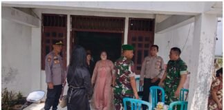 Wakapolsek Ngimbang Gelar Pengamanan Ibadah Jum’at Agung di Gereja GKJKI Desa Ngasemlemahbang