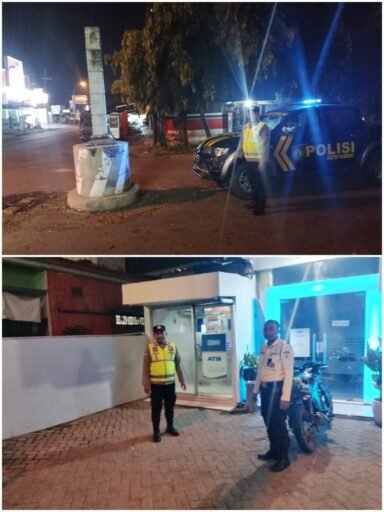 Polsek Ngimbang Gelar Patroli Siskamtibmas Wujudkan Keamanan Bersama Di Daerah Rawan Kriminal