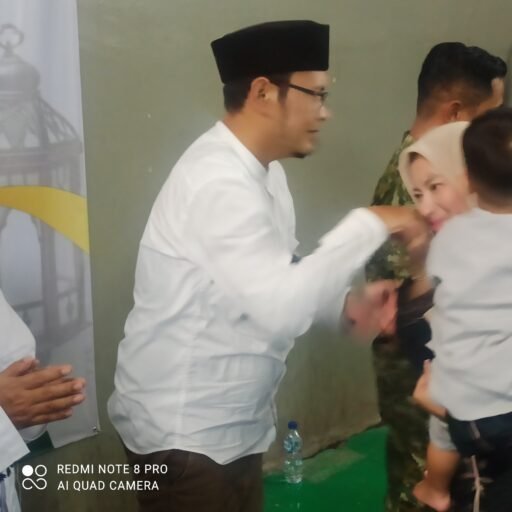 Rubby Nur Habibi, SH. M. Ip. Kades Ciheulang FEAT Neng Arlin Ketua TP PKK Desa Ciheulang Halal Bihalal 1447 H